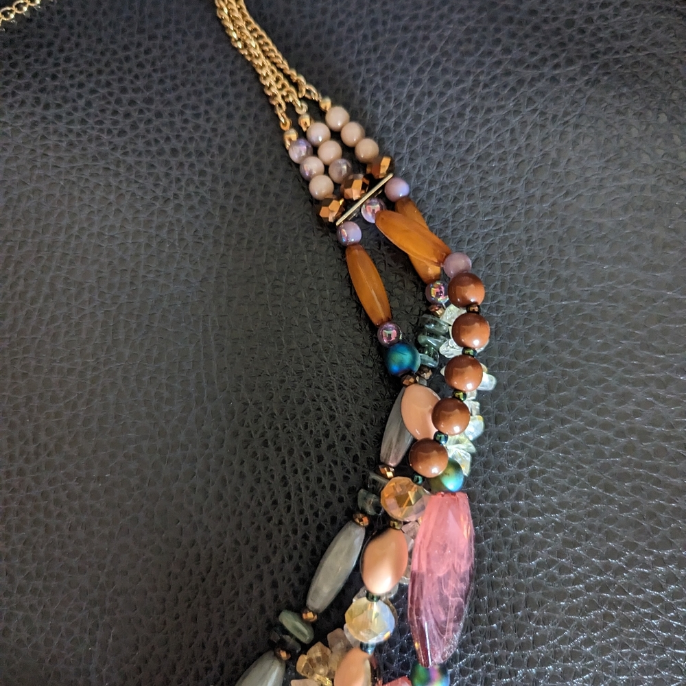 Chunky Beaded Layered Necklace - Picture 5 of 6